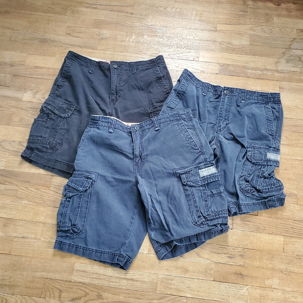 Men's Waist 32 Bundle Of 3 UnionBay Cargo Shorts - Black, Navy